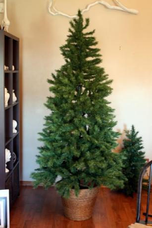 Stojan na vánoční stromek z terakoty a juty