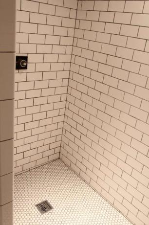 Subway dlaždice sklep sprchový člověk