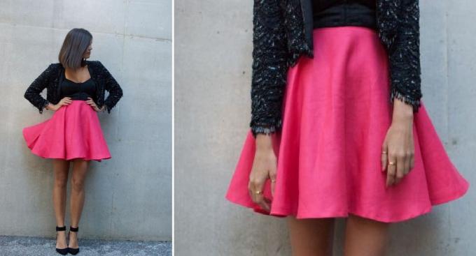 ग्रीष्मकालीन गुलाबी स्कर्ट