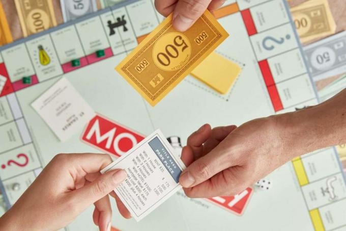 Monopoly aukce majetku