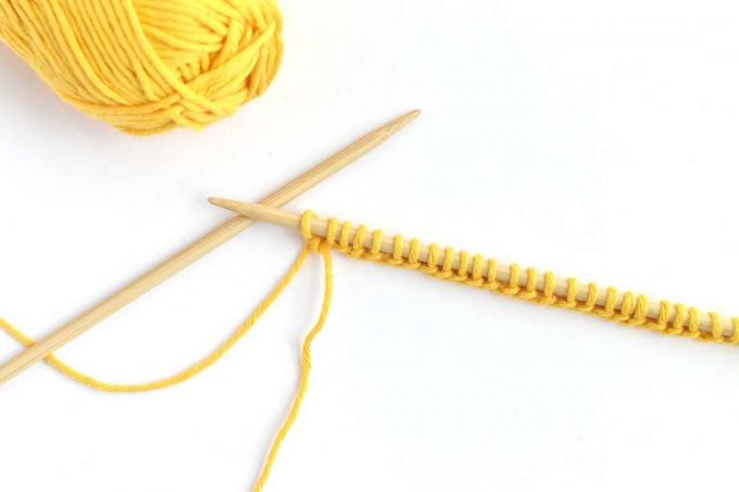 Honeycomb Stitch Row One: Knit