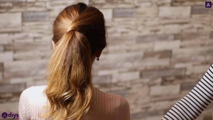 3 snadné ponytails pro každodenní nošení návod 1
