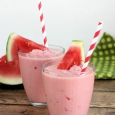 Veganský melounový koktejl