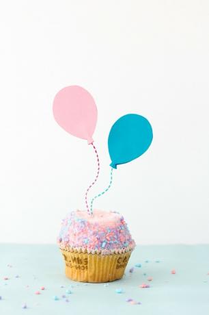 DIY-Ballon-Cupcake-Topper8-600x900