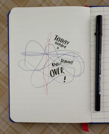 Caderno em branco em um livro de doodle