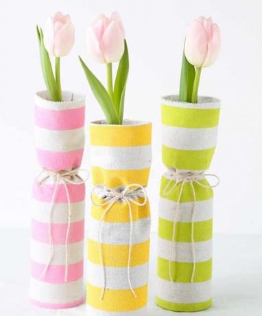 Vases de printemps recouverts de tissu bricolage
