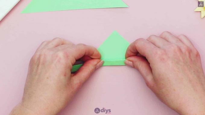 Kvetinové umenie origami DIY, krok 10