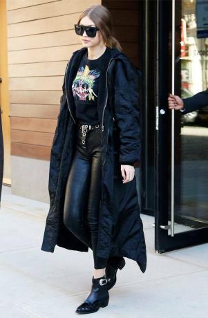 Тенденции ботинок 2017: ковбойские сапоги Gigi Hadid