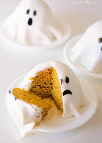 Recept voor mini-pompoen-spookcake