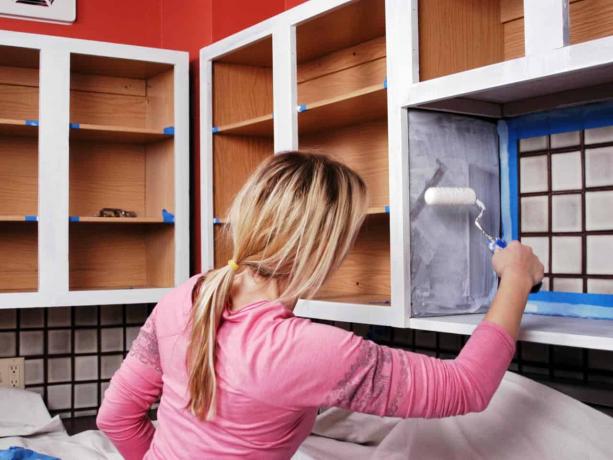Внимателно как да нарисувате ъглите и ъглите на вашите кухненски шкафове