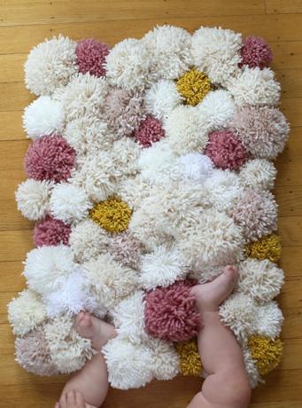 alfombra de pompones de bricolaje