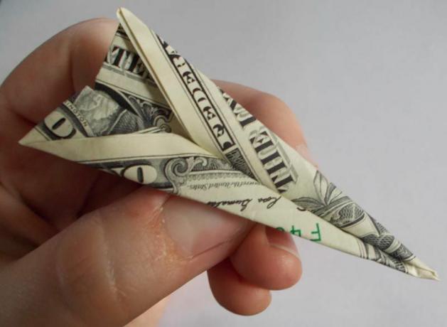 raha origami noolelennuk