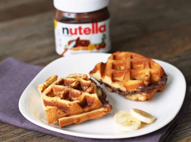 Вафельный сэндвич с бананом Nutella