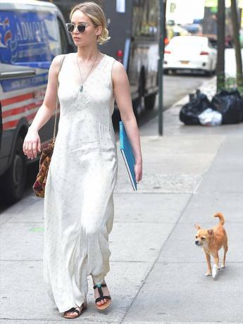 Style Jennifer Lawrence: robe nuisette