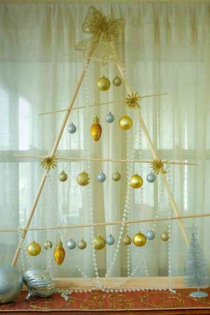 φροντιστήριο ξύλινου χριστουγεννιάτικου δέντρου