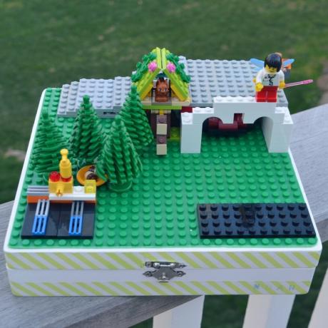 წვრილმანი Lego სამოგზაურო ყუთი