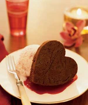 Brownie-Eisbecher zum Valentinstag
