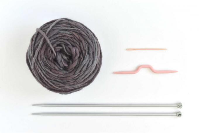 Dodávky s čelenkou na pletenie káblov