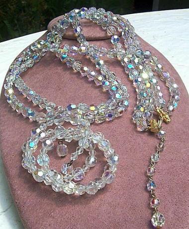 Sada krištáľových náhrdelníkov a náramkov Alice Caviness
