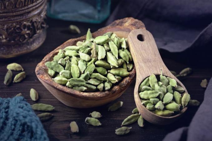 semillas de cardamomo