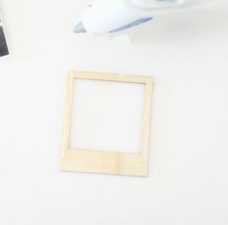 Slike iz Instagrama spremenite v okvir za magnete iz poloroida
