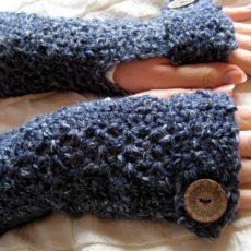 Łatwe teksturowane rękawiczki bez palców z guzikami
