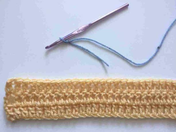 Rejoignez le fil pour la bordure au crochet
