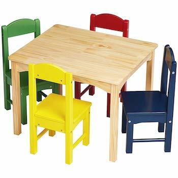Dětský dřevěný stůl a 4 židle Amazonbasics