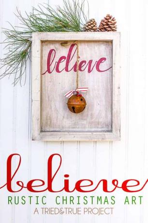Rustikálne vianočné umenie s textom a zvončekom