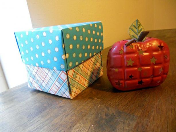 papierové origami explodujúce boxy