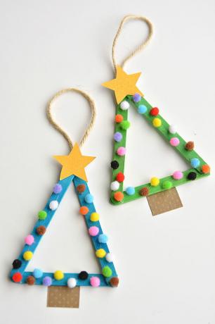 DIY popsicle stick Ziemassvētku eglītes