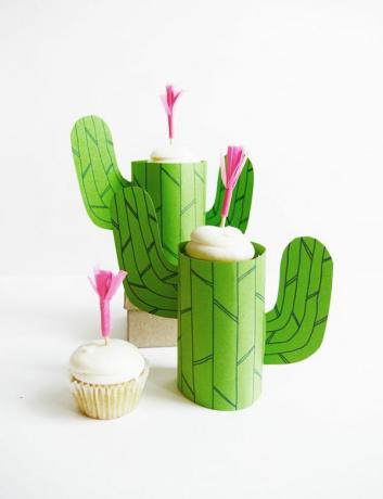 DIY Cactus Cupcake Stand