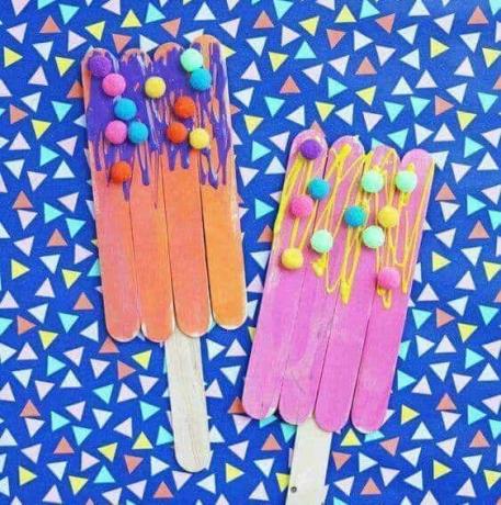 Popsicle stick och pom pom popsicles