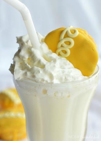 Апельсиновый кремовый кекс молочный коктейль