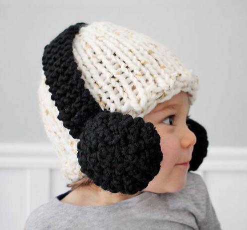Modello di cappello con cuffie per bambini