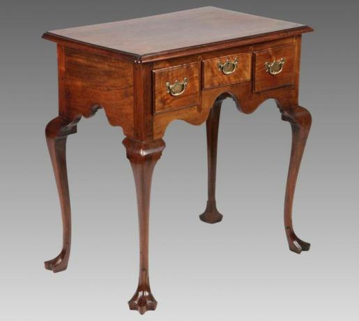American Pennsylvania Chippendale Lowboy Commode Antique