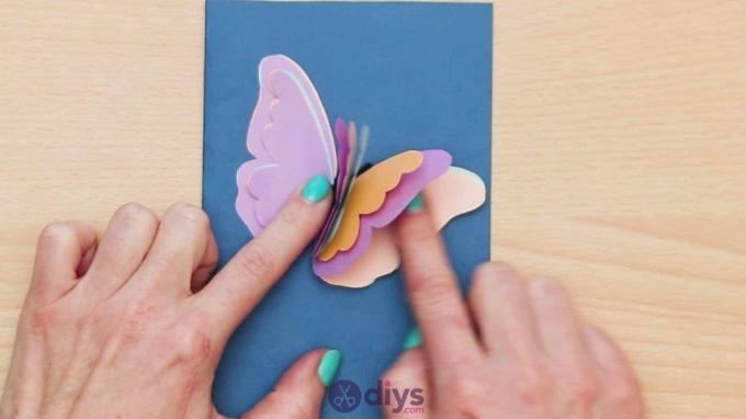 3D papírová motýlí karta krok 9a