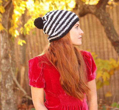 Modello di cappello lavorato a maglia ispirato a Kate vanghe