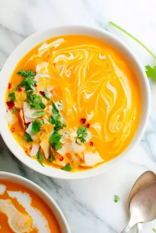 Tajska zupa curry z dyni piżmowej
