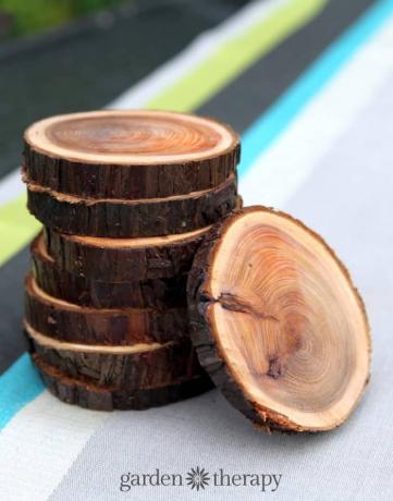 Come fare i sottobicchieri a fette di legno?