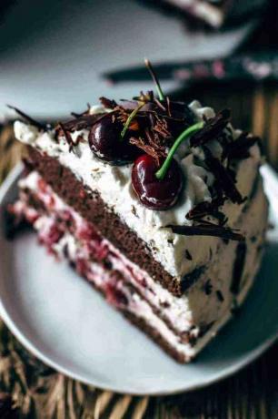 Gâteau authentique de la forêt noire allemande