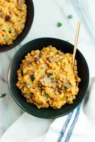 Makkelijke bruine rijst risotto met champignons recept