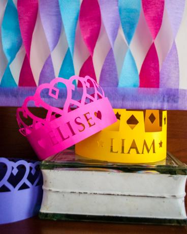 Corone personalizzate fai da te per una festa di compleanno da principessa