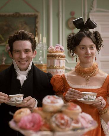 Jane Austen Fashion: Josh O'Connor a Tanya Reynolds v Emmě