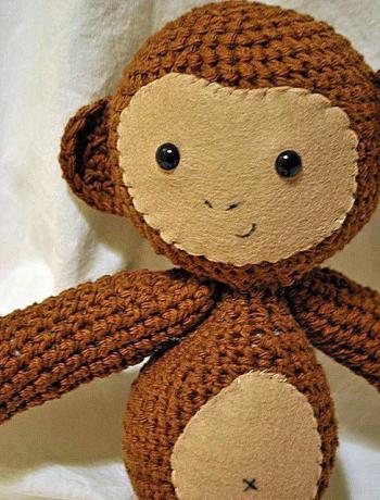 Padrão de crochê de macaco de pelúcia grátis