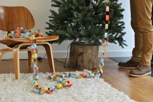 موقف طبيعي لشجرة عيد الميلاد وهمية DIY