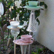 Porcellane riciclate e mangiatoie per vasi
