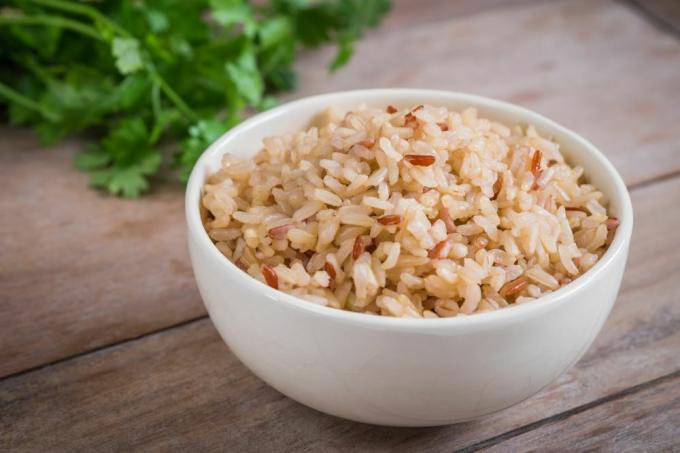 Jak zamrozić brązowy ryż?
