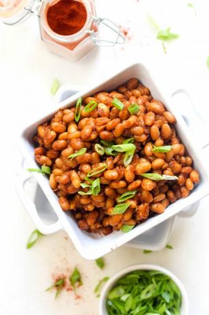 Snadný domácí recept na pečené fazole