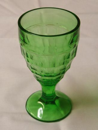 โคโลเนียลบล็อคกรีน Depression Glass Footed Tumbler Glass Goblet